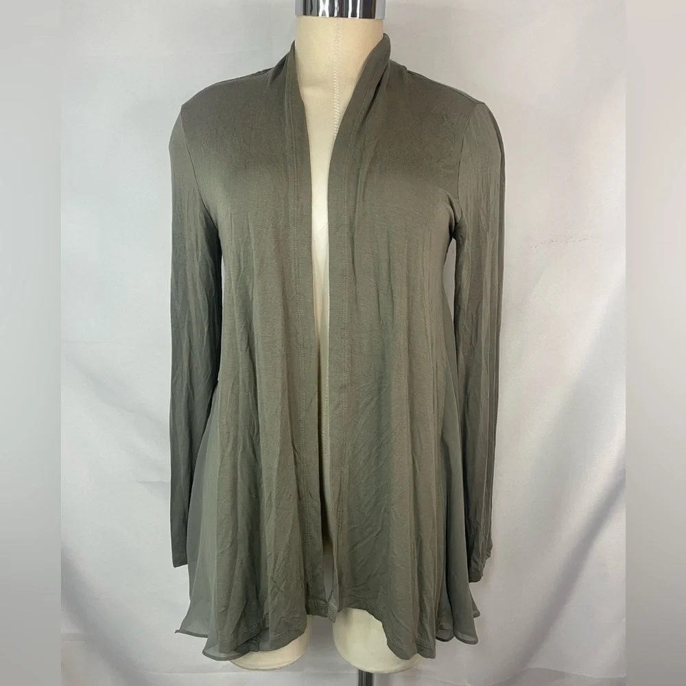 LOGO by Lori Goldstein drapey cardigan, with sheer panels in the sides! Size XS